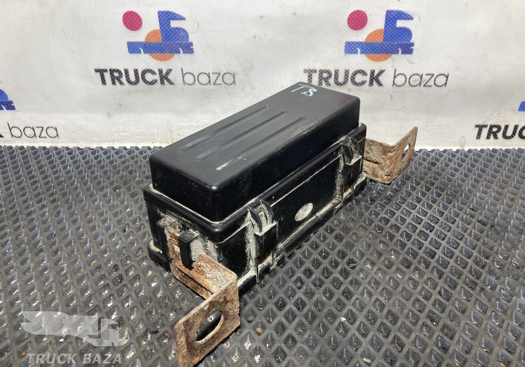 812W254446001 Блок предохранителей для Sinotruk Sitrak C7H