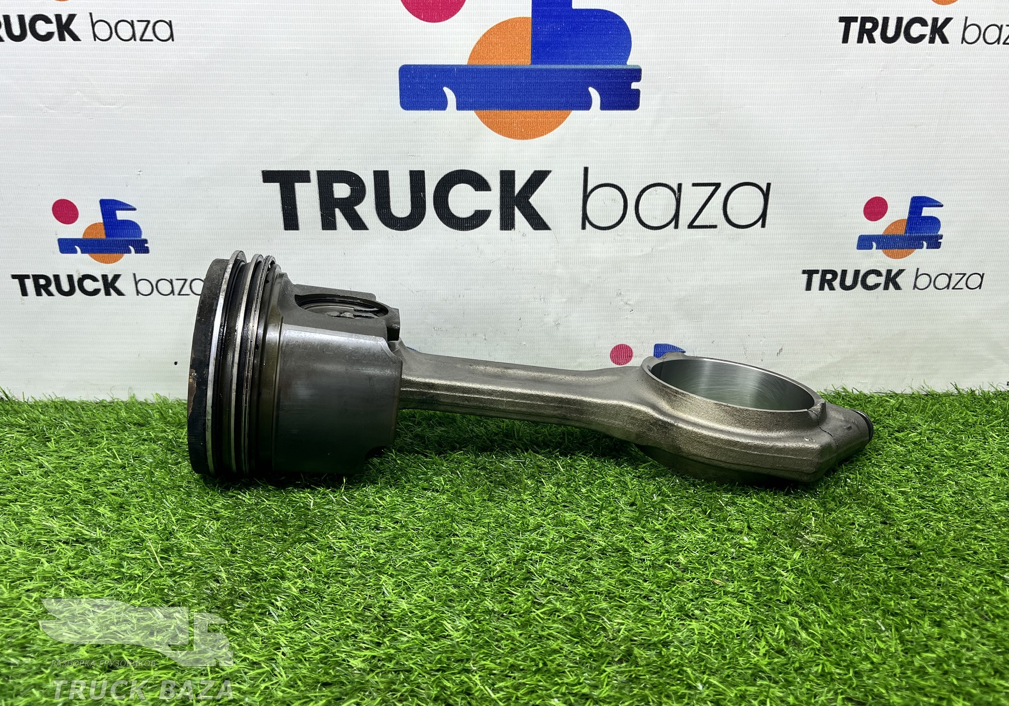 91050100401201 Поршень с шатуном для КАМАЗ 54901