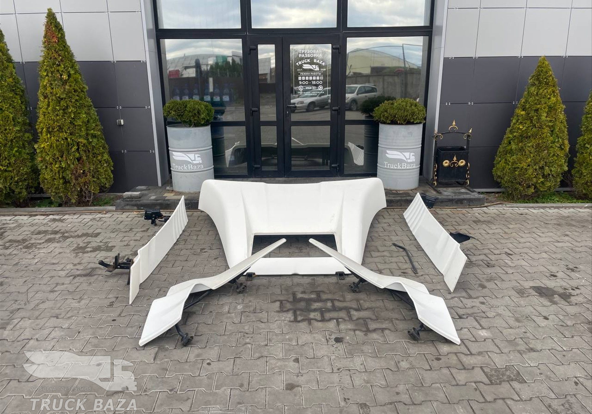 81629100264 Комплект спойлеров для Man TGX II (с 2012)