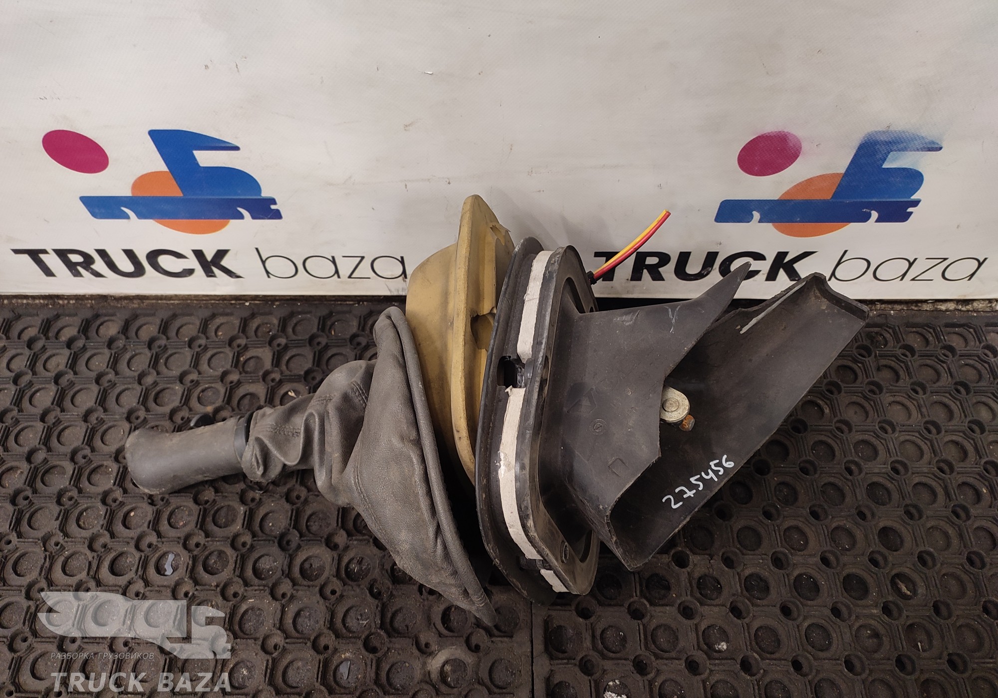 20476045 Рычаг КПП