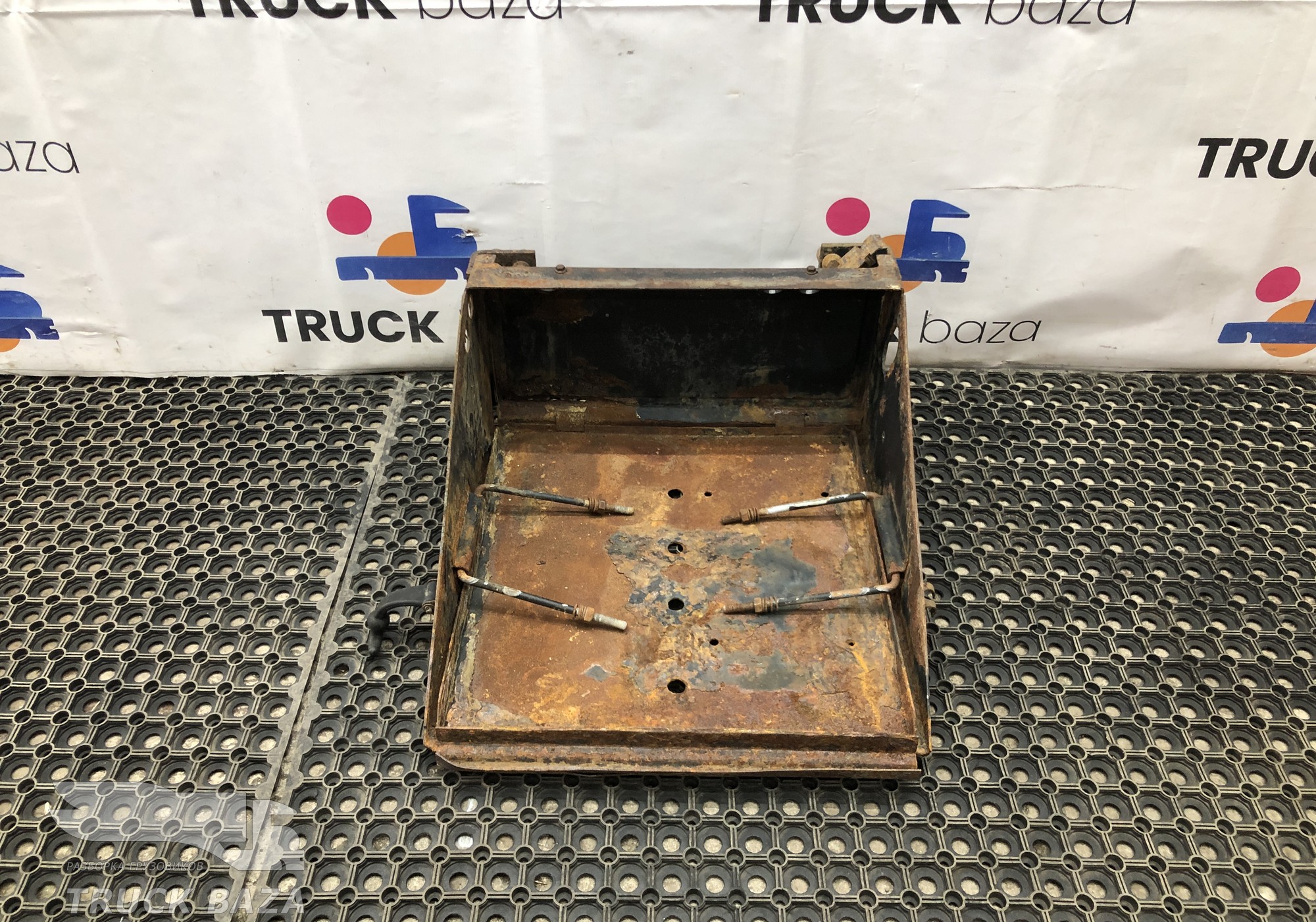 65203703058 Ящик АКБ для КАМАЗ 5490 (с 2013)