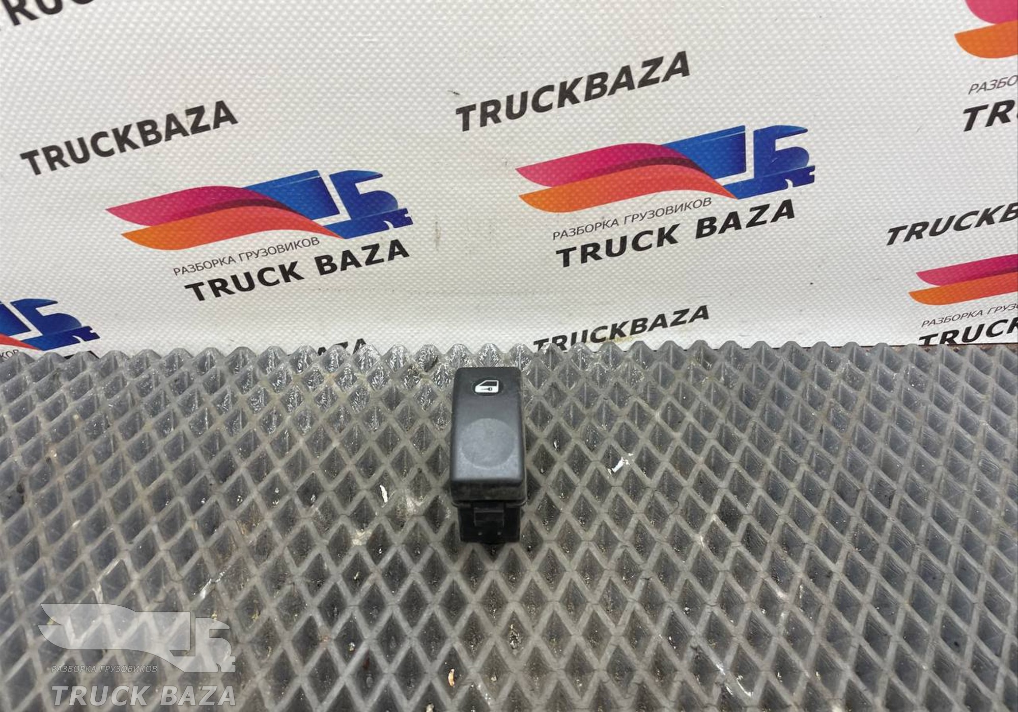 1435595 Кнопка центрального замка для Daf XF105 (с 2005)