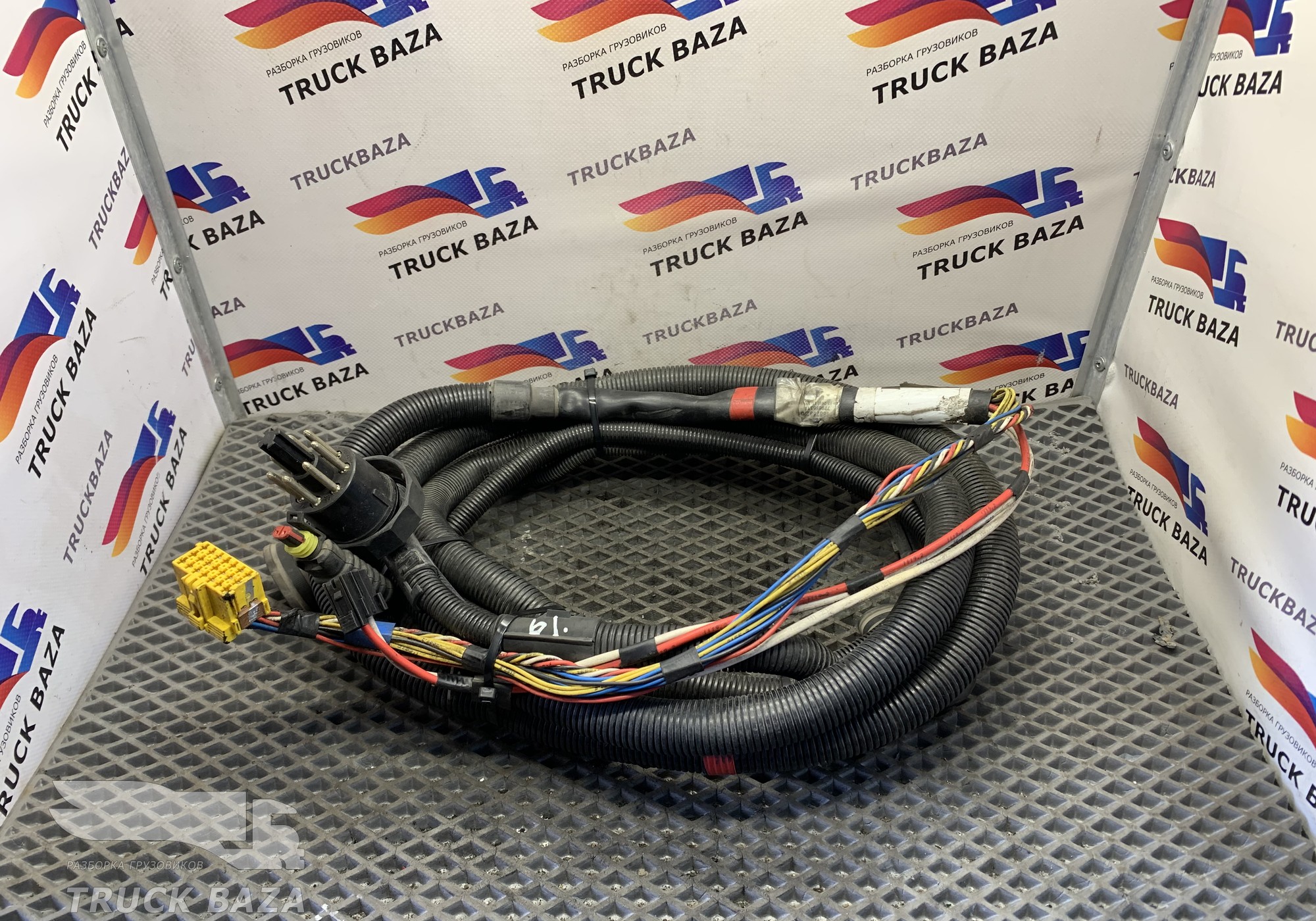 1887592 Проводка перекидок для Daf