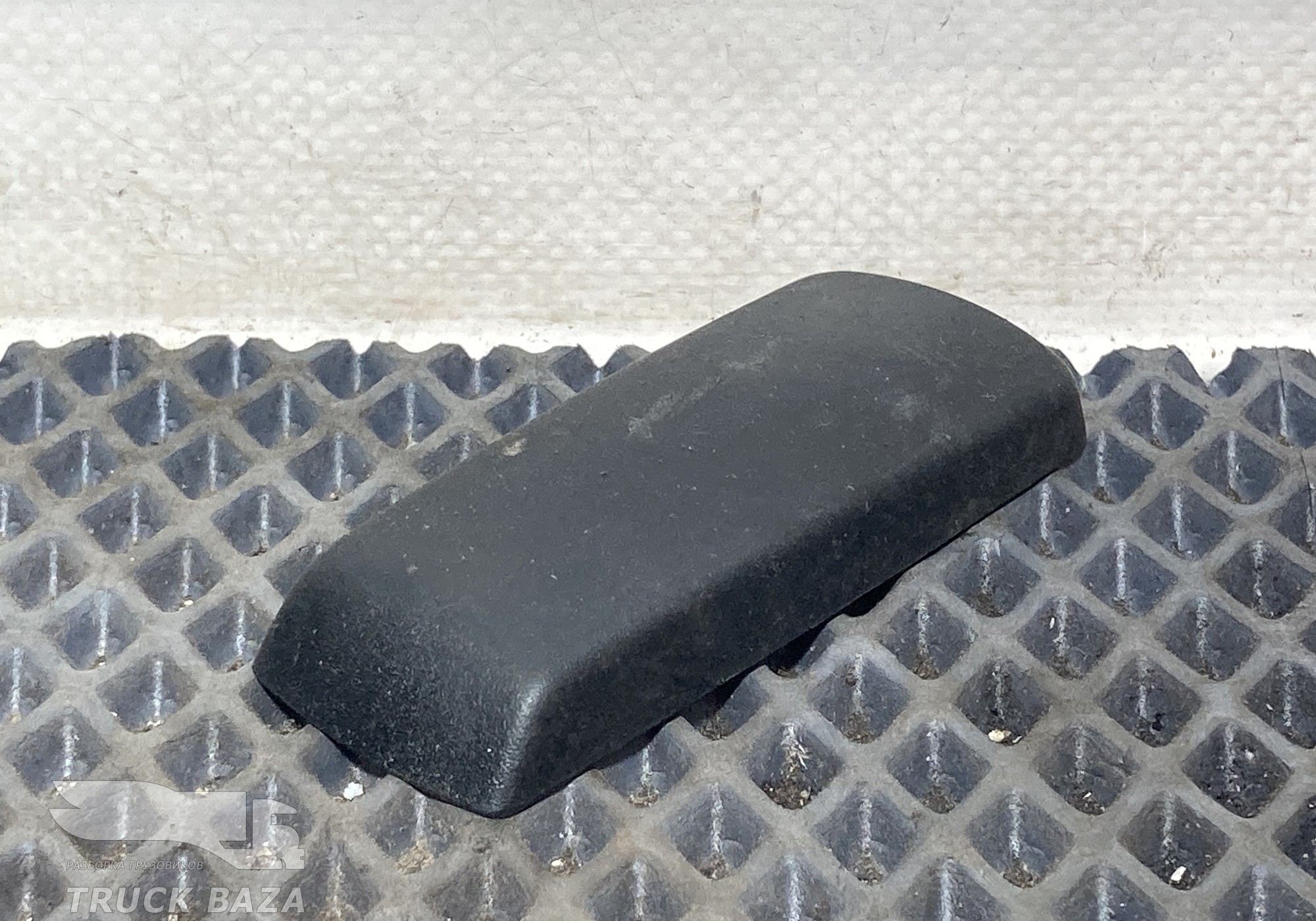 1737917 Заглушка сиденья для Scania 5-series G (с 2004 по 2016)