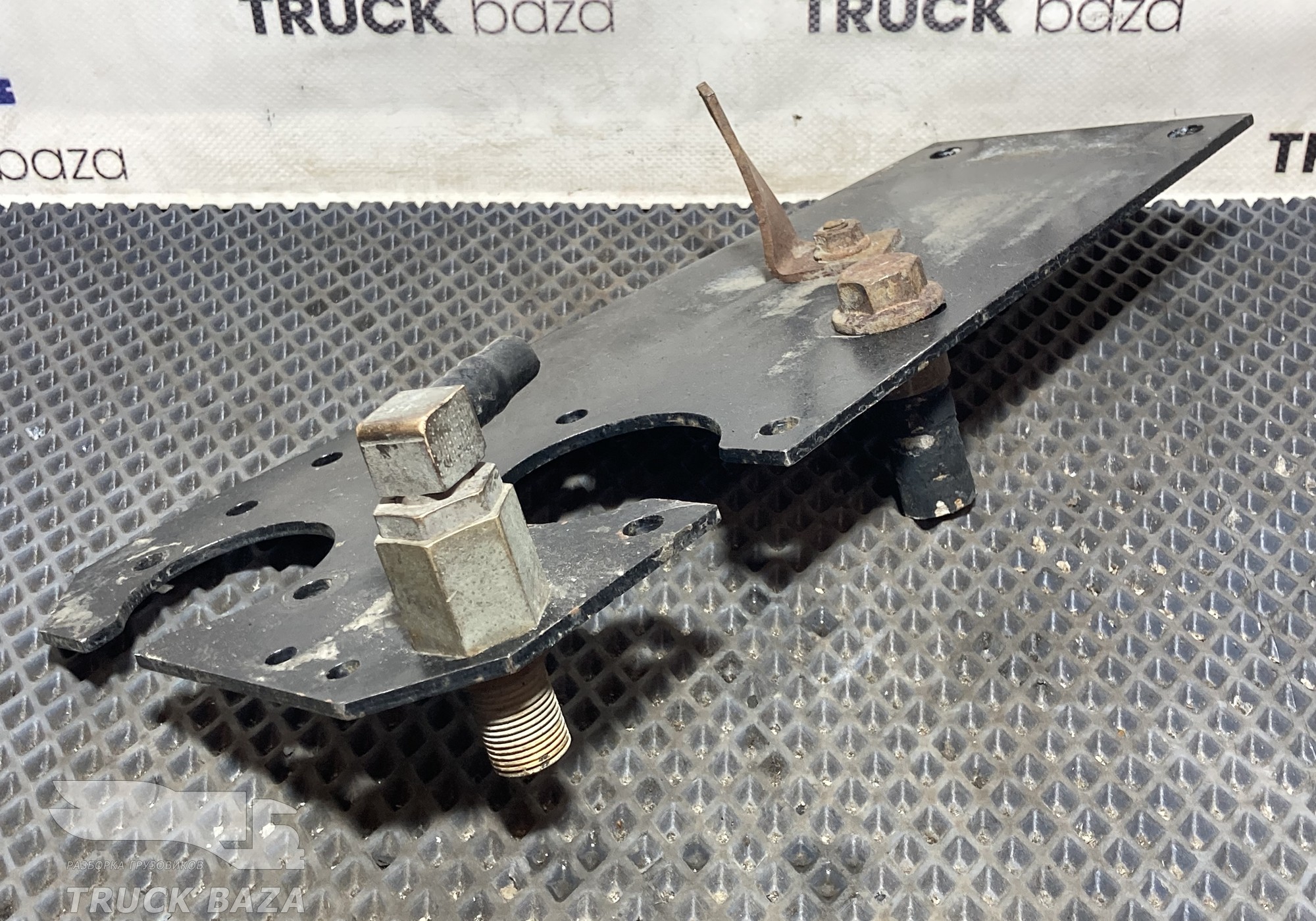 1426091 Кронштейн перекидок для Daf XF105 (с 2005)