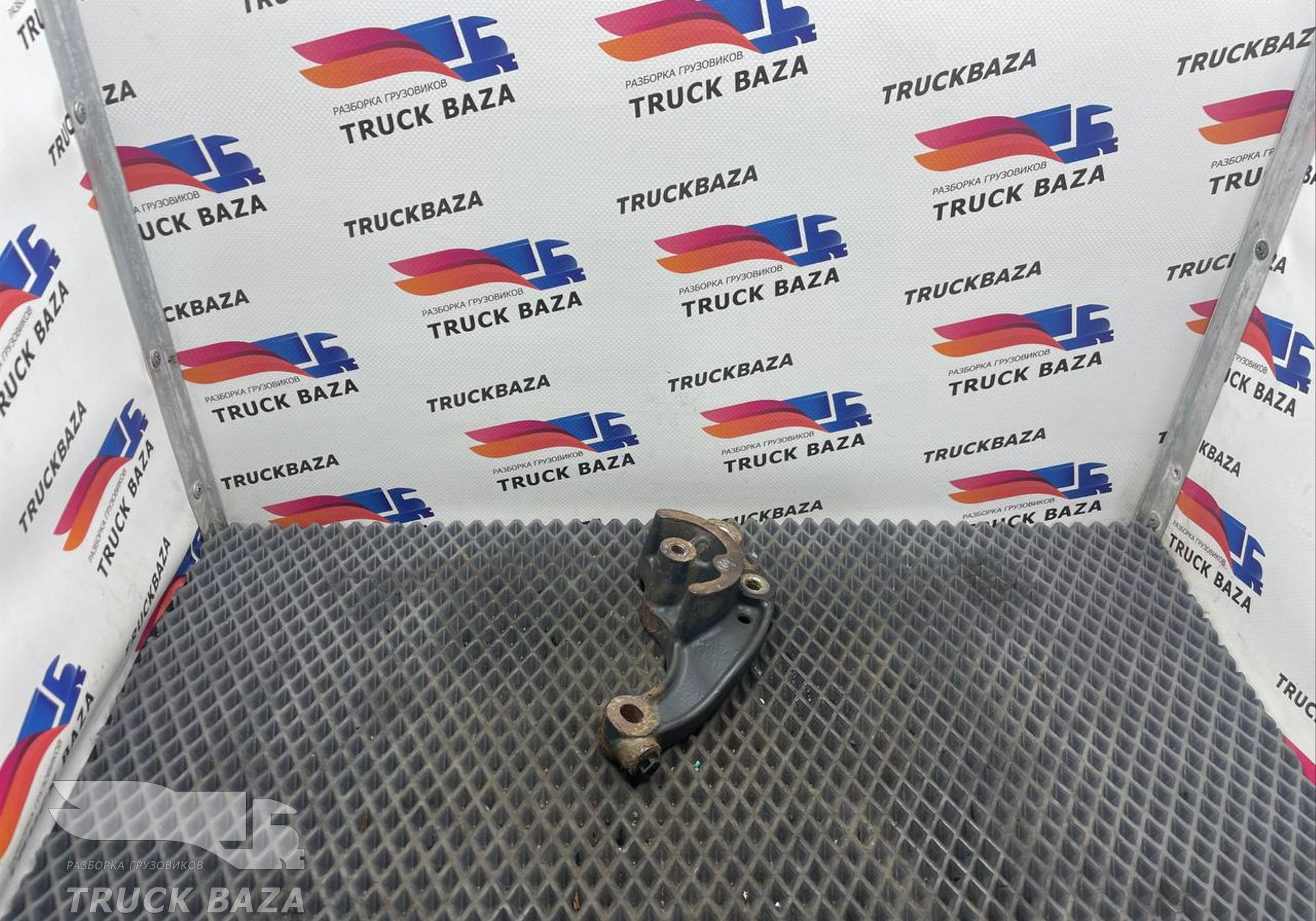 20540747 Кронштейн генератора для Renault Premium II (с 2005 по 2013)