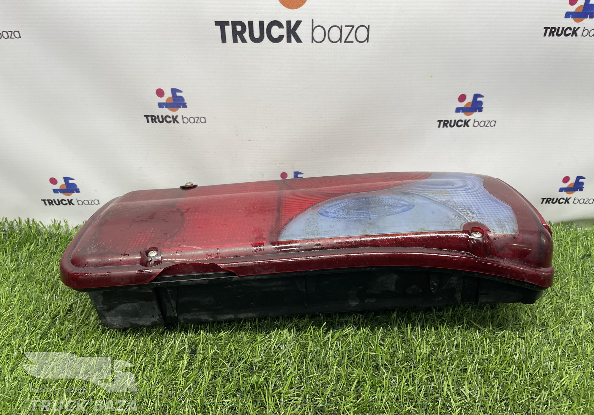 81252256545 Фонарь задний правый