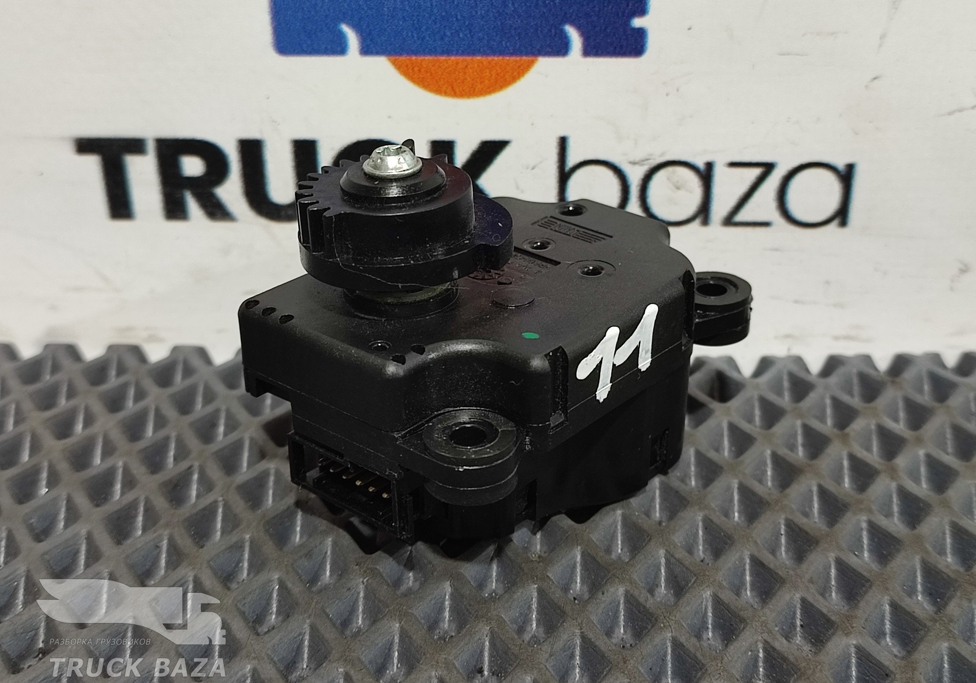 7584004 Моторчик отопителя для Daf XF106 (с 2012)