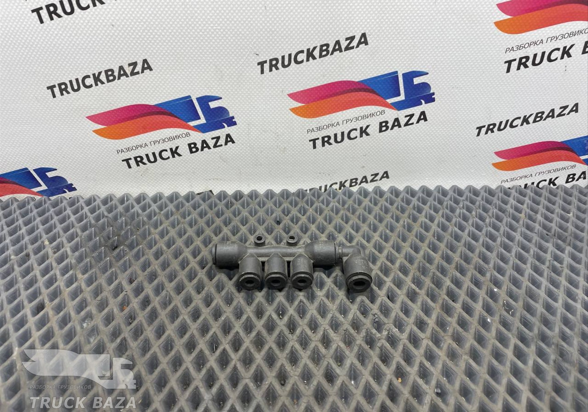 5010525687 Тройник пневматической системы для Renault Premium II (с 2005 по 2013)