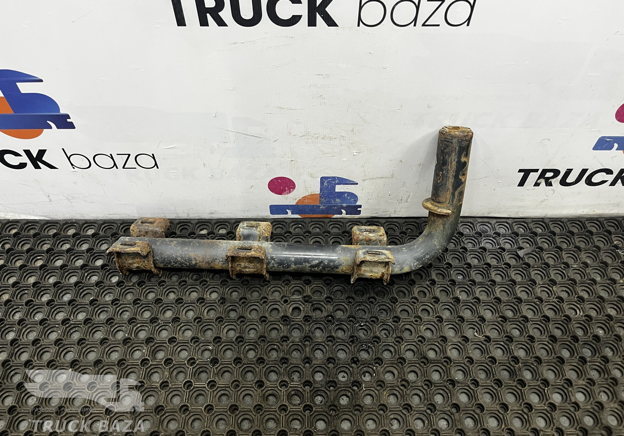41218938 Кронштейн подножки для Iveco Stralis II Hi-Way (с 2012)