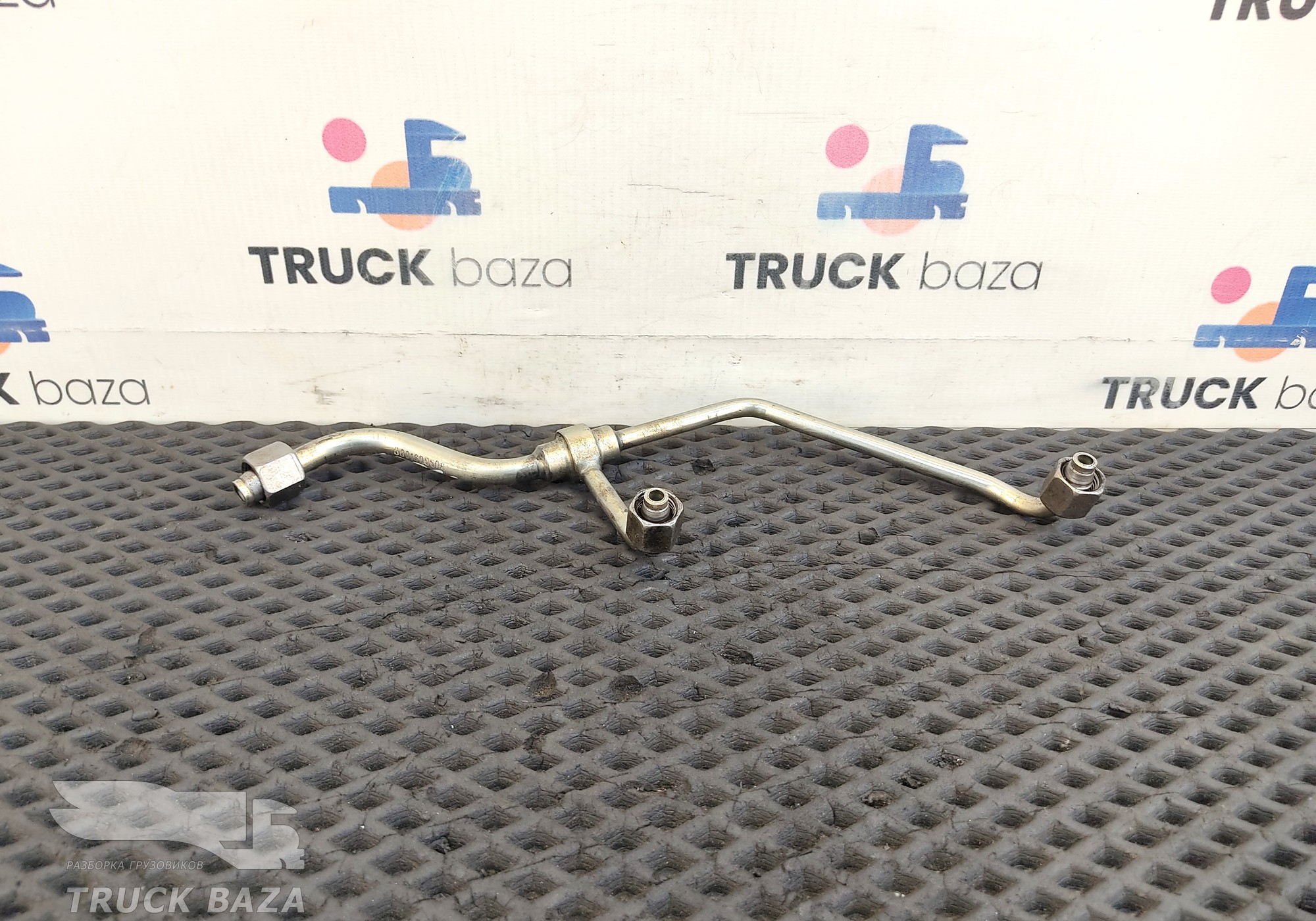 500335999 Трубка масляная для Iveco