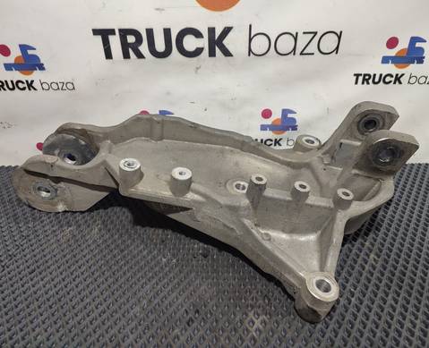 1912828 Кронштейн кабины передний левый для Scania