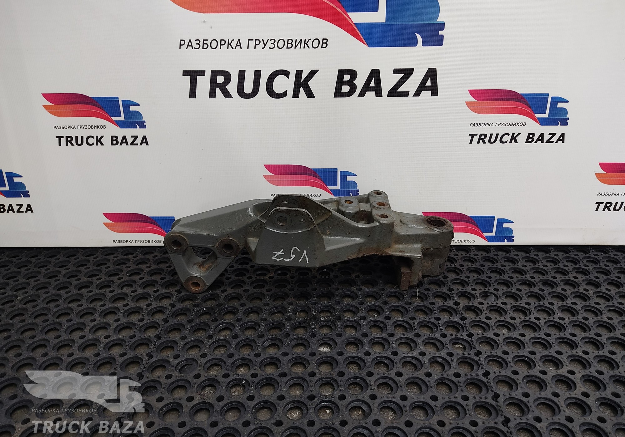 3172500 Кронштейн передней рессоры левый для Volvo FM I (с 1998 по 2001)