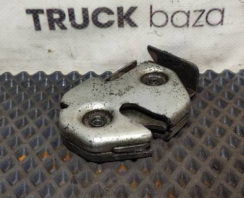 9418900389 Замок инструментального ящика для КАМАЗ 5490