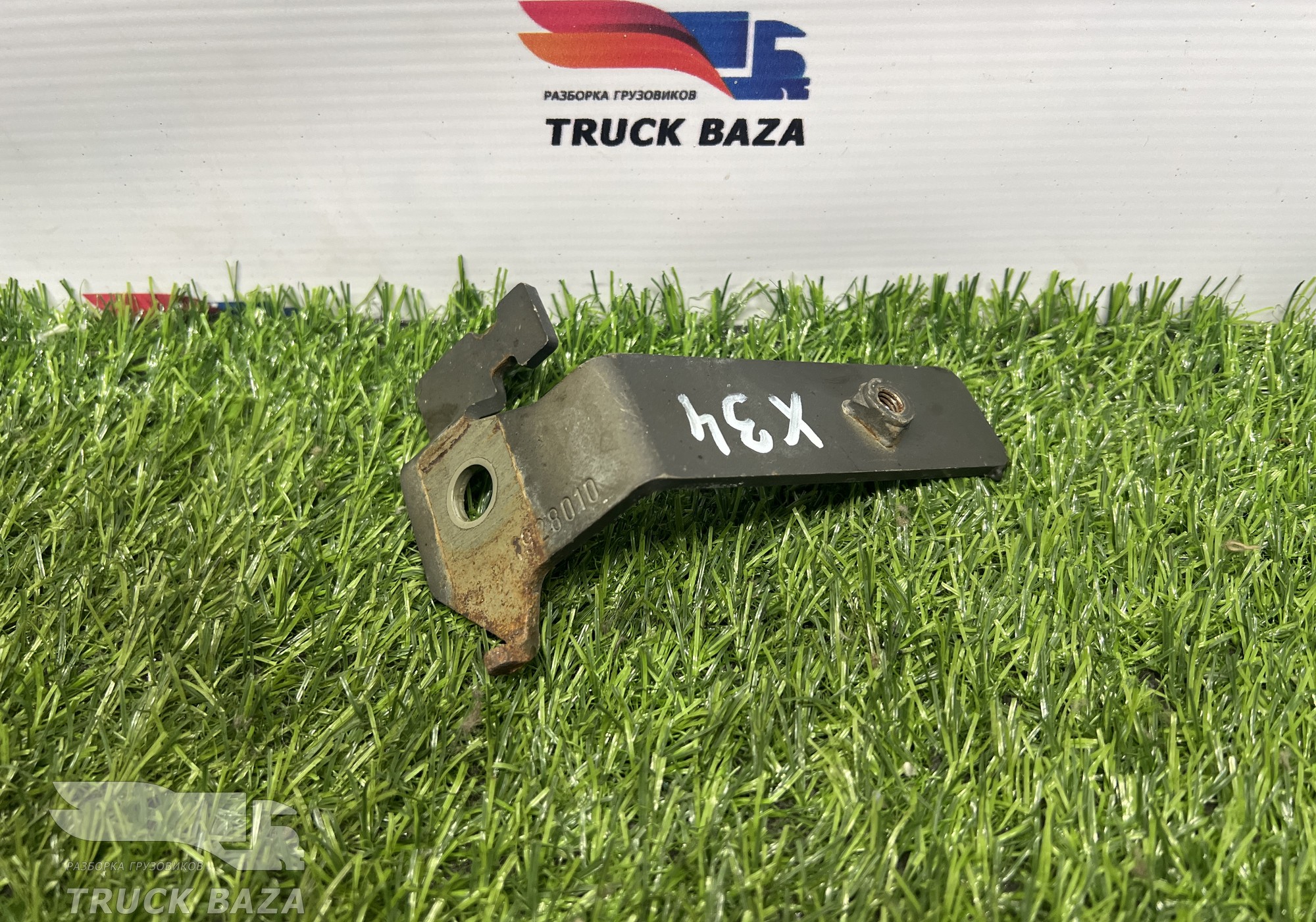 1928010 Кронштейн кабеля вискомуфты для Daf XF106 (с 2012)