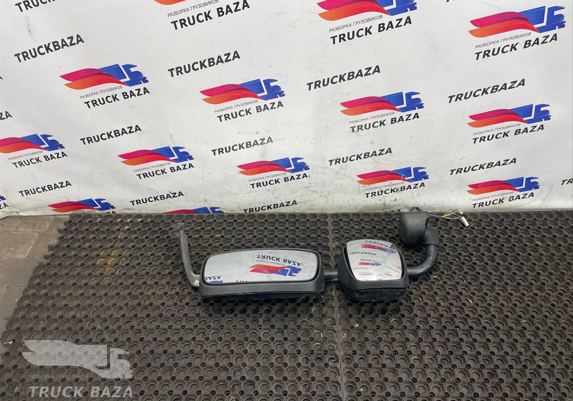 1808567 Зеркало заднего вида боковое левое для Daf XF105 (с 2005)