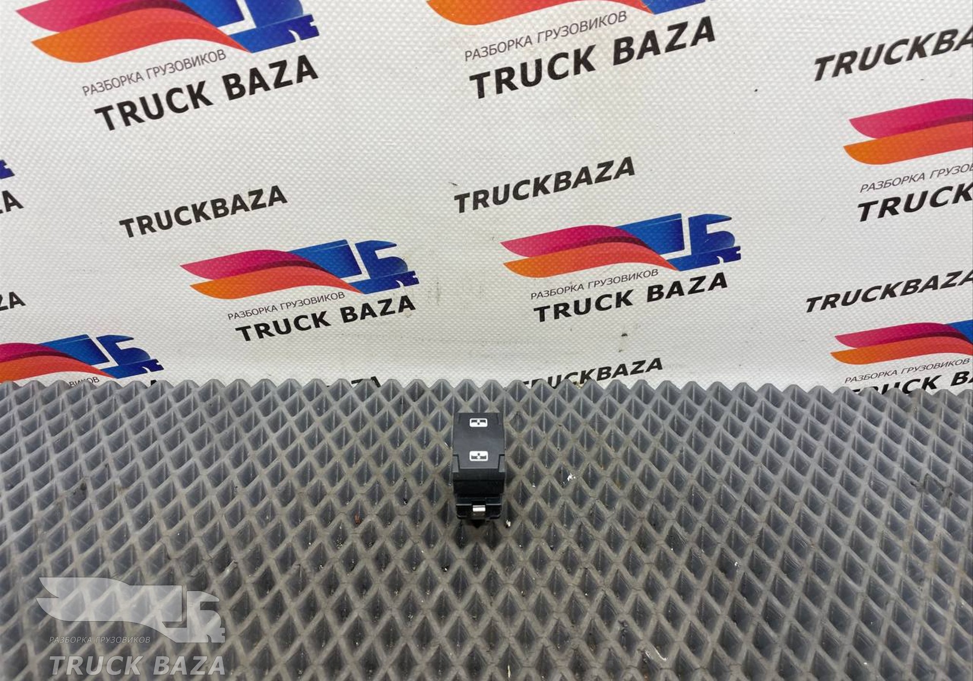 JC4670G317AB Кнопка открывания/закрывания крышки люка для Ford F-MAX (с 2018)