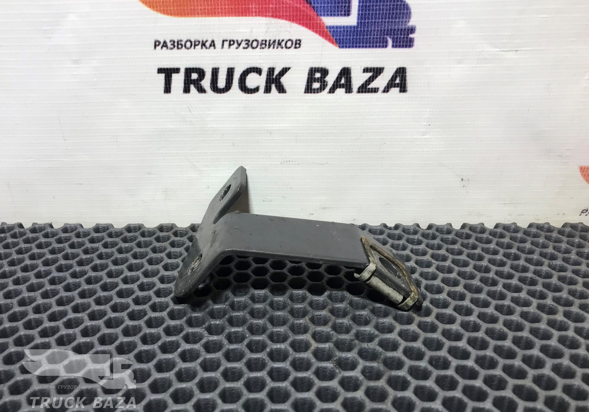 3985488 Кронштейн шумоизоляции для Volvo FM III (с 2013)