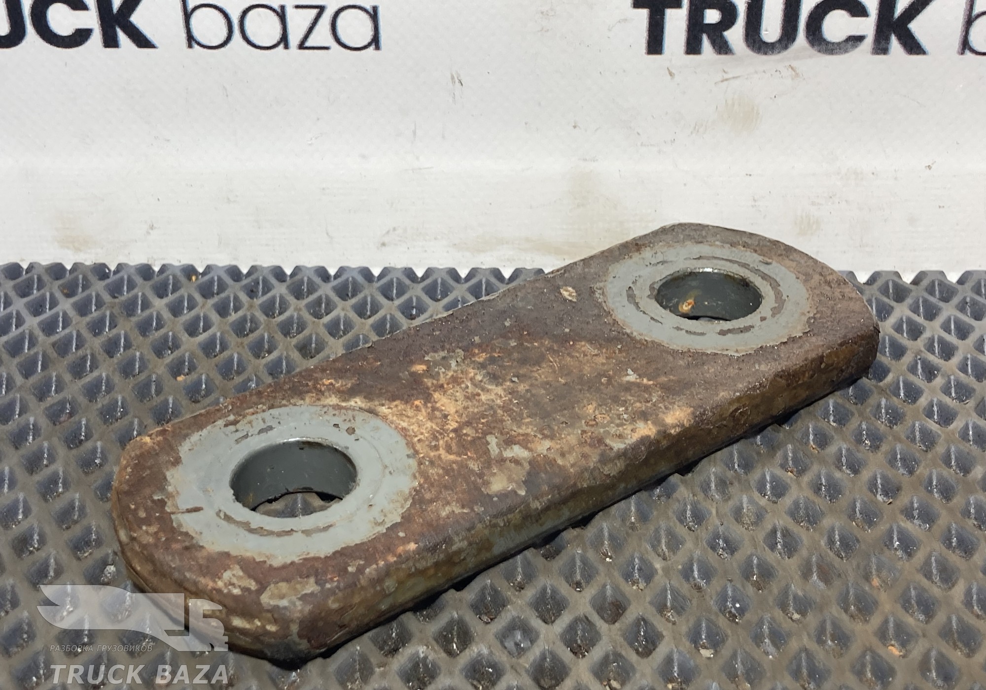 WG9925522110 Серьга передней рессоры для Sinotruk Sitrak C7H