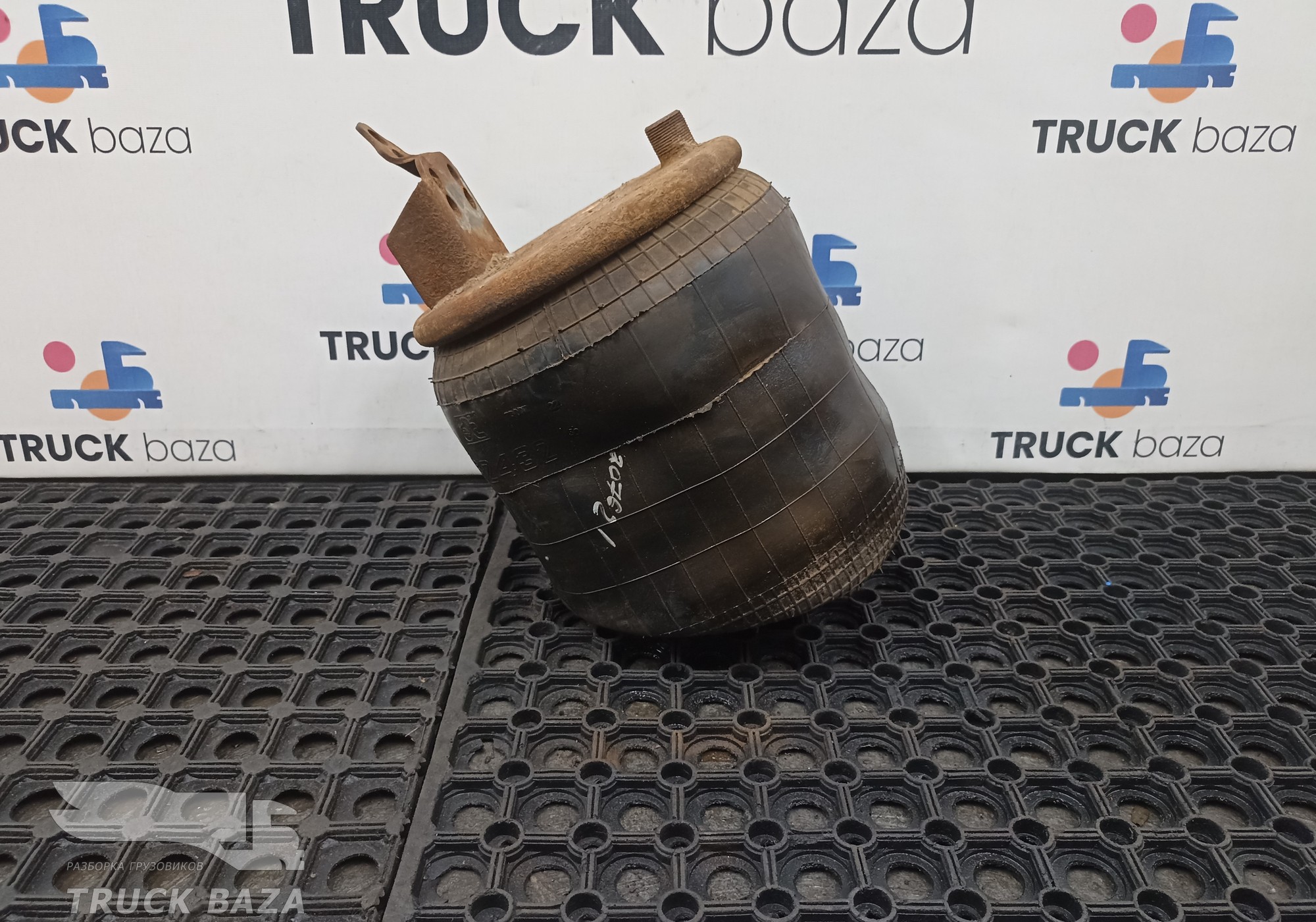 20737943 Подушка пневмоподвески задняя для Volvo