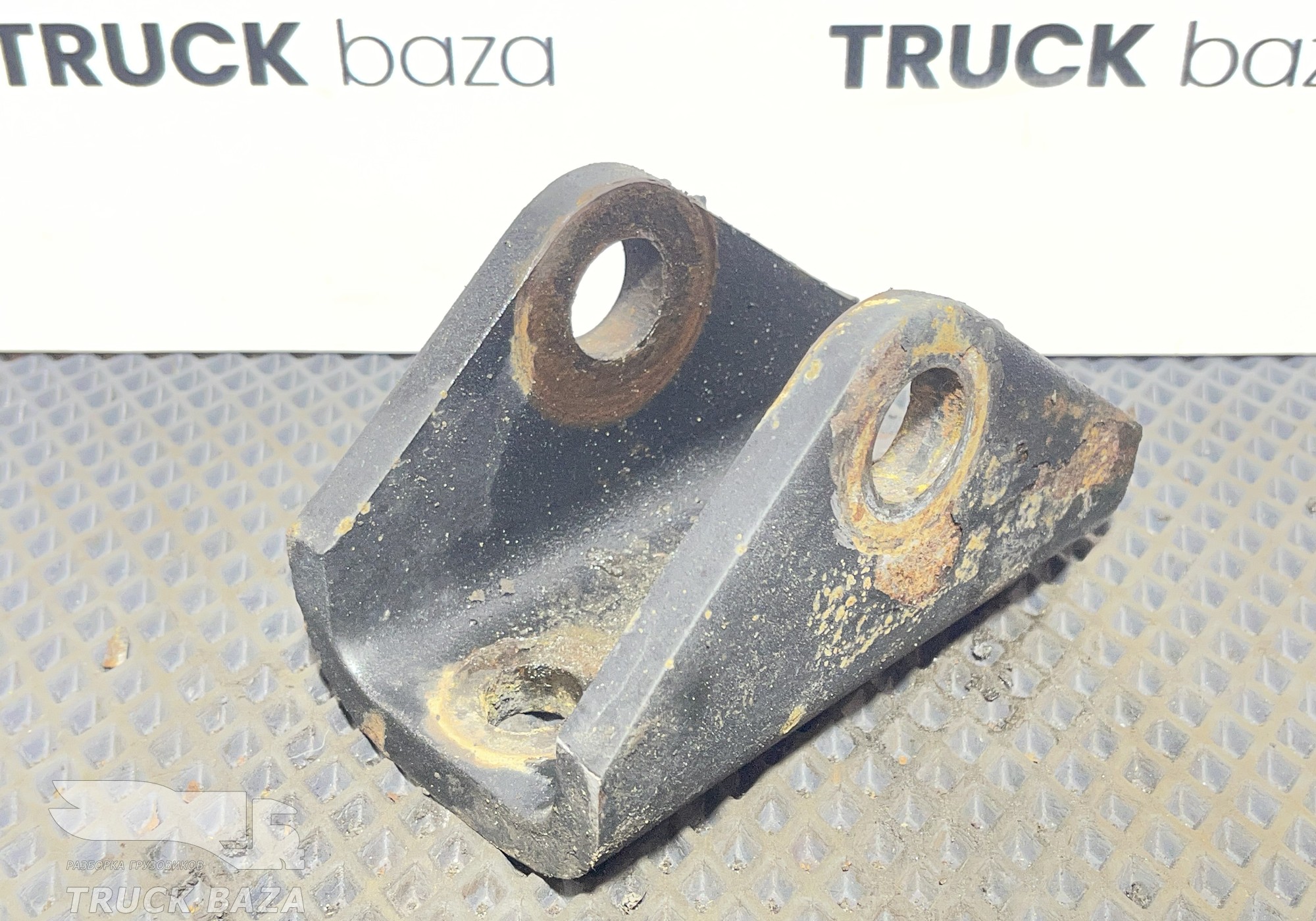 43082916090 Кронштейн стабилизатора заднего для КАМАЗ 5490