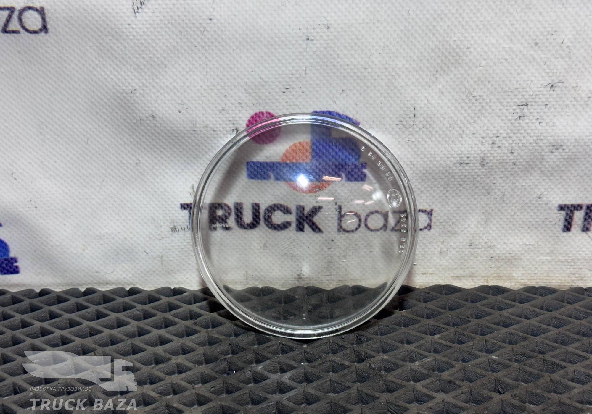 1788492 Стекло противотуманной фары для Daf XF105 (с 2005)