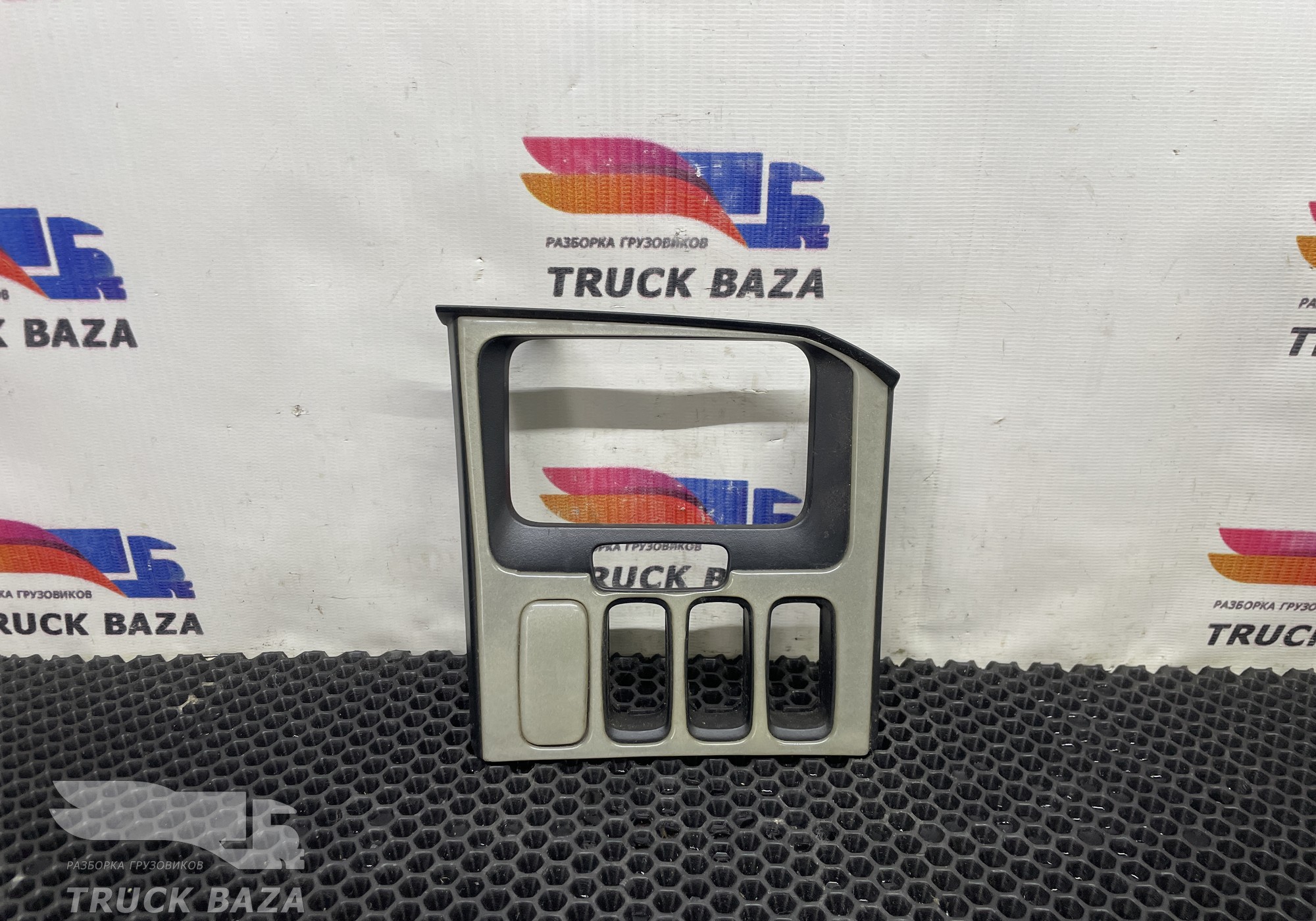 1868290 Рамка кнопок для Scania 5-series
