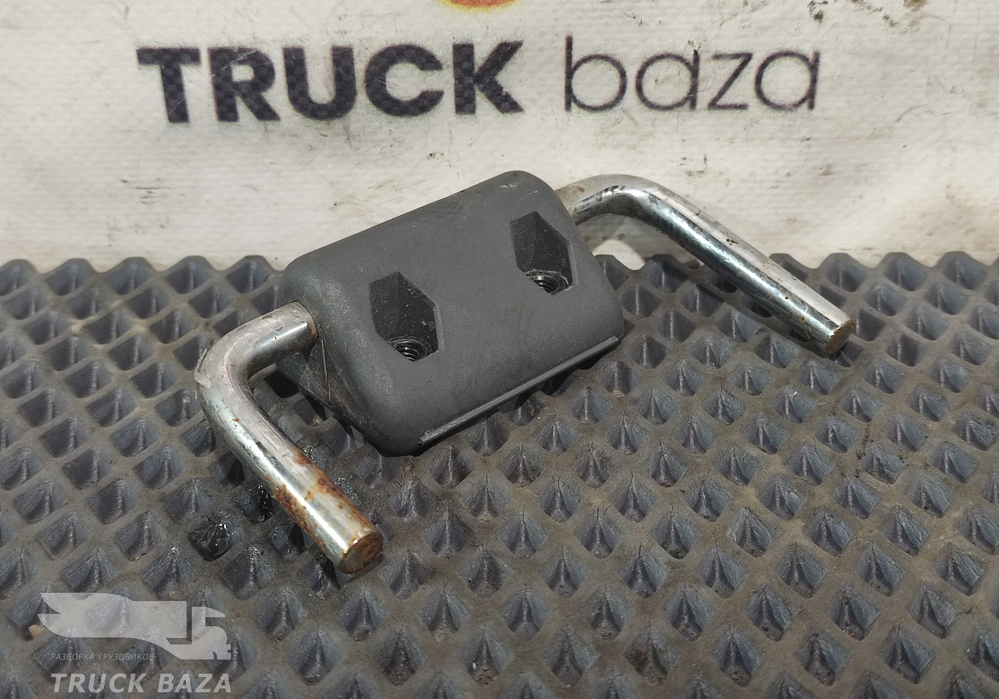 1366379 Кронштейн солнцезащитного козырька для Scania 5-series G (с 2004 по 2016)