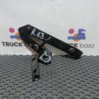 7421878220 Кронштейн диффузора верхний правый