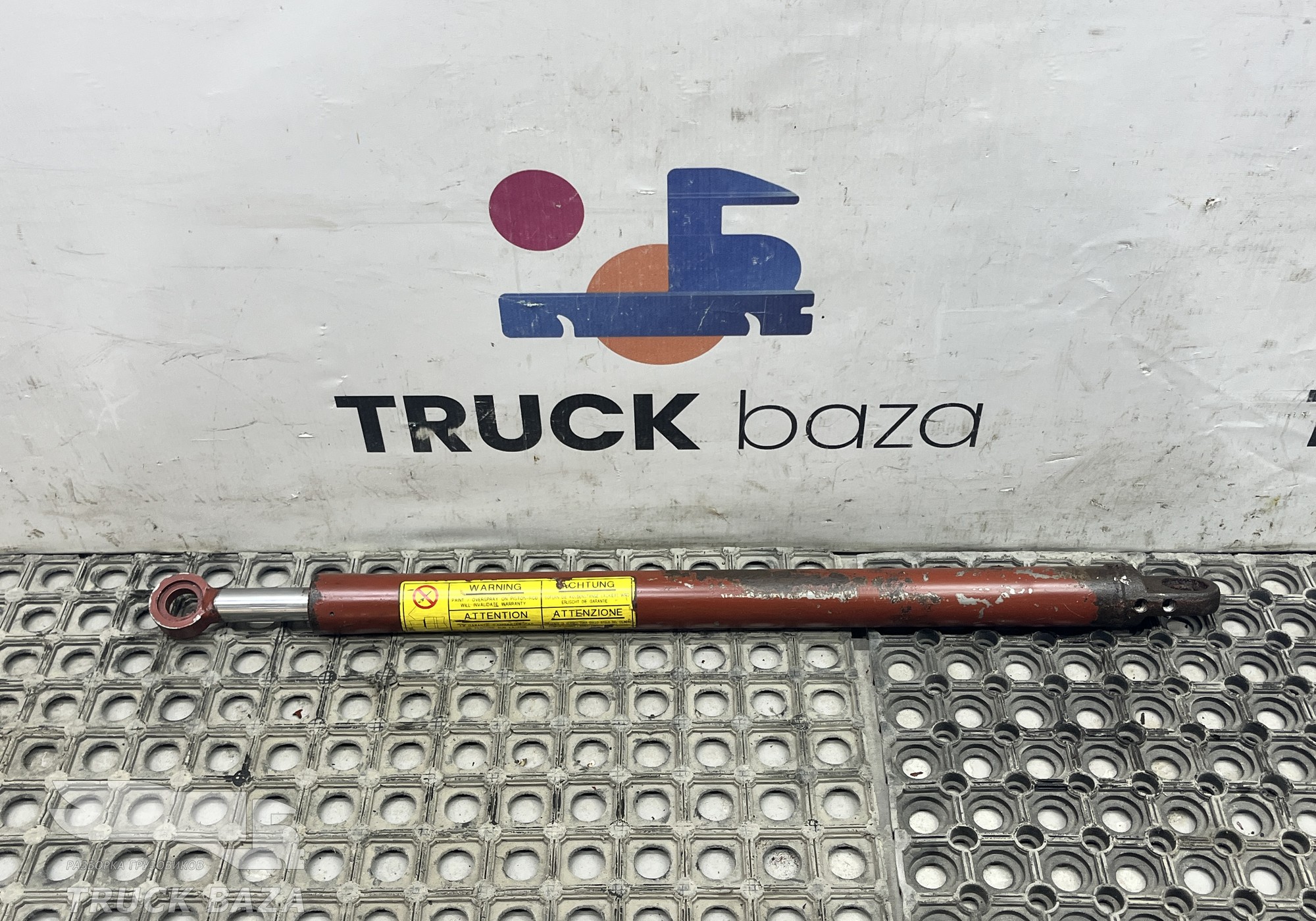 98427951 Цилиндр подъема кабины