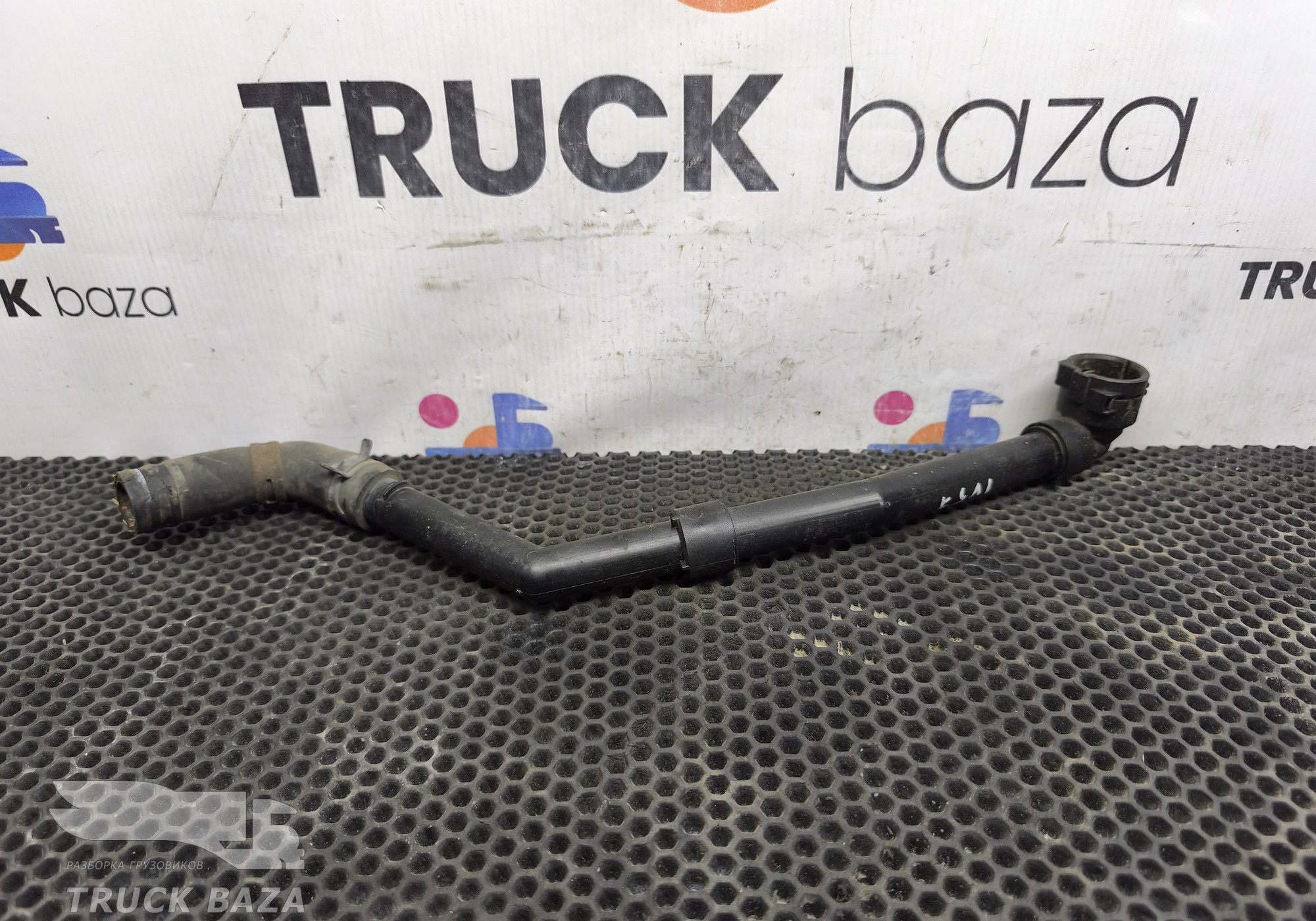 504050453 Трубка отопителя для Iveco Eurotrakker II (с 2005)