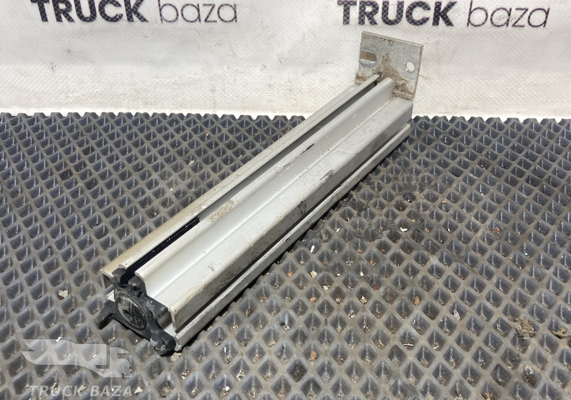 Опора спальника нижнего для Scania