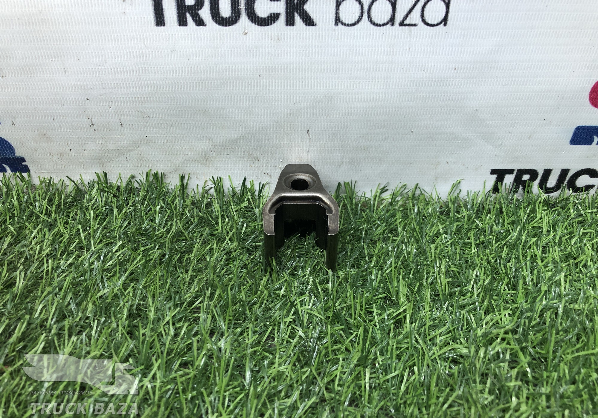 51101040065 Кронштейн форсунки топливной