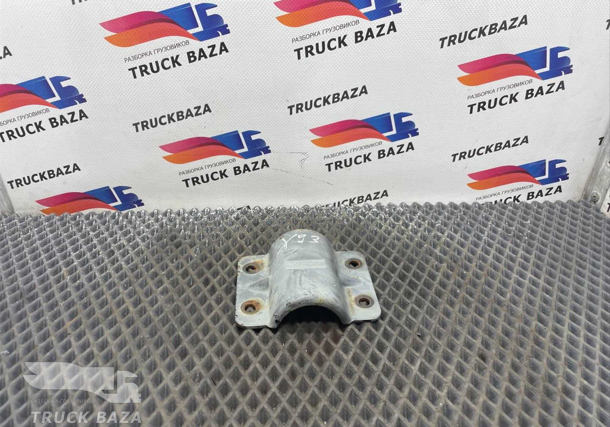 1629046 Кронштейн крыла для Daf XF106 (с 2012)