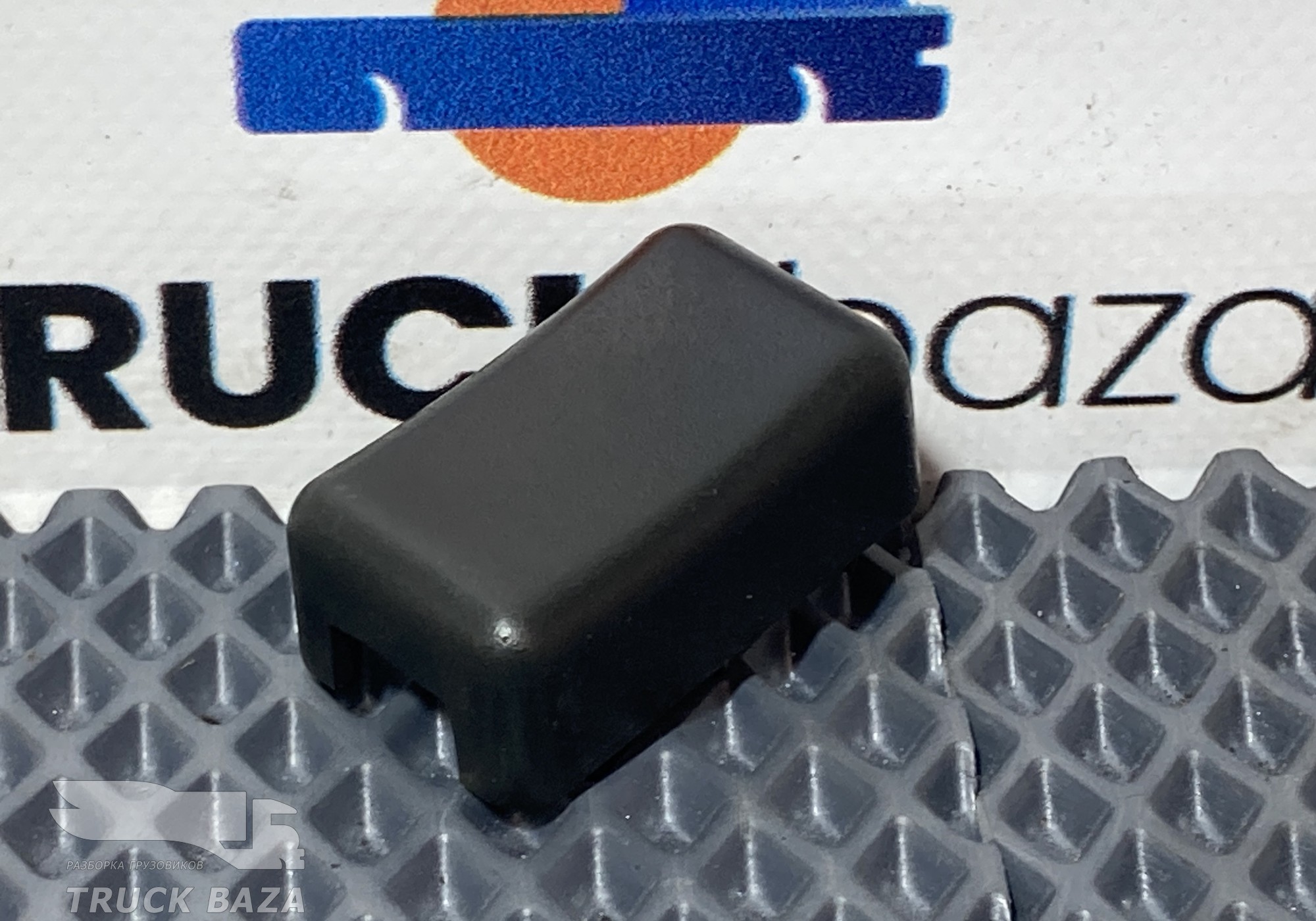 20410947 Заглушка кнопки для Volvo FM II (с 2002)