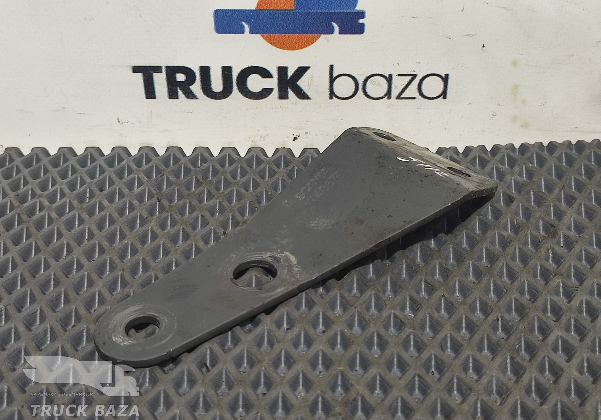 1740670 Кронштейн трубы глушителя для Scania 5-series T (с 2004 по 2016)