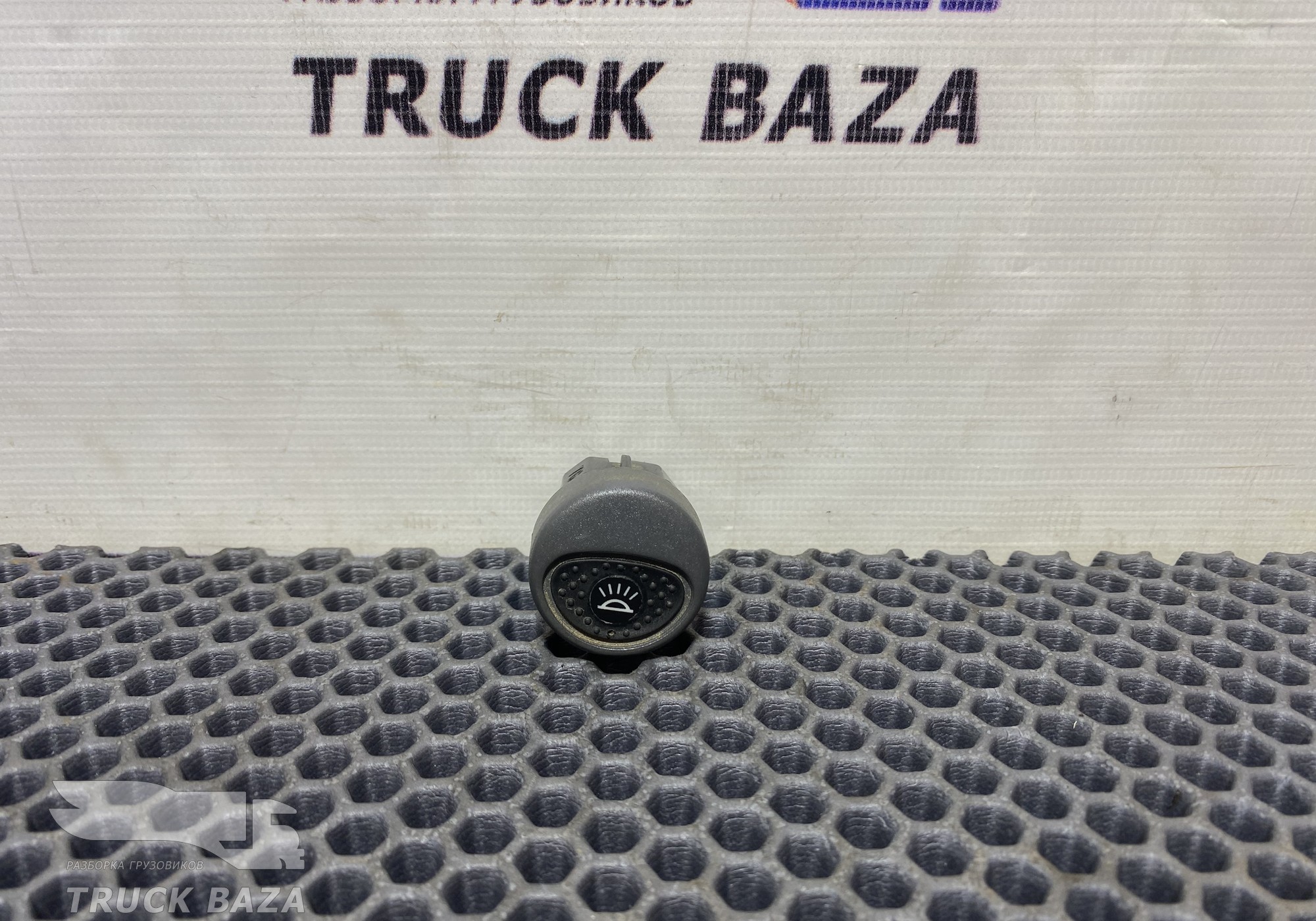 504096694 Кнопка включения света для Iveco