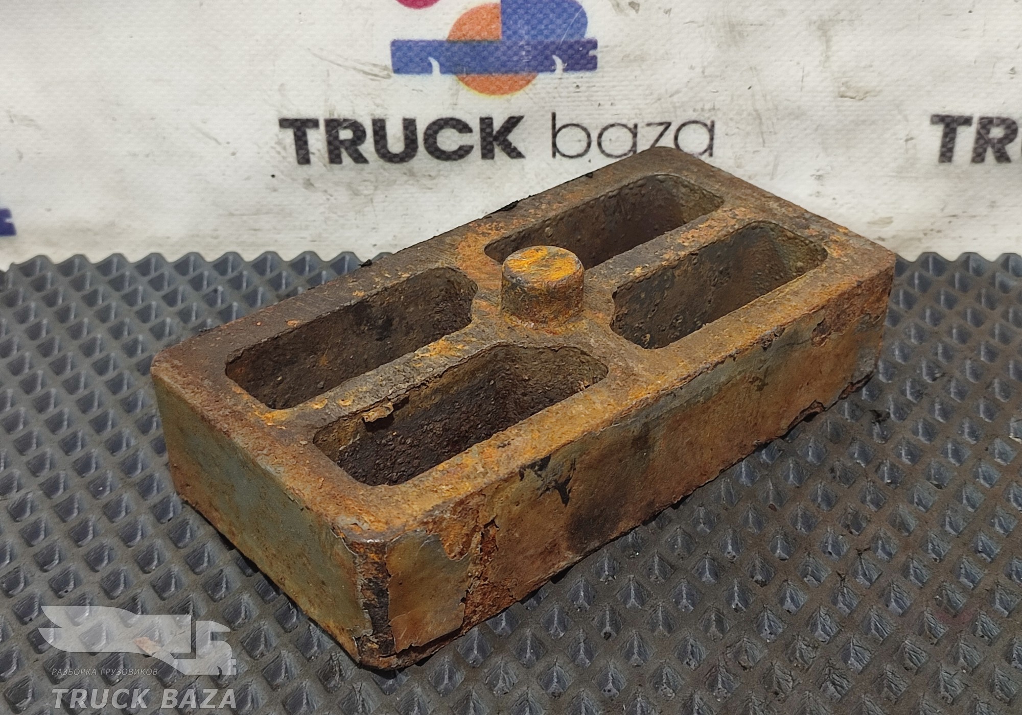 WG9925522105 Проставка рессоры для Sinotruk Sitrak C7H