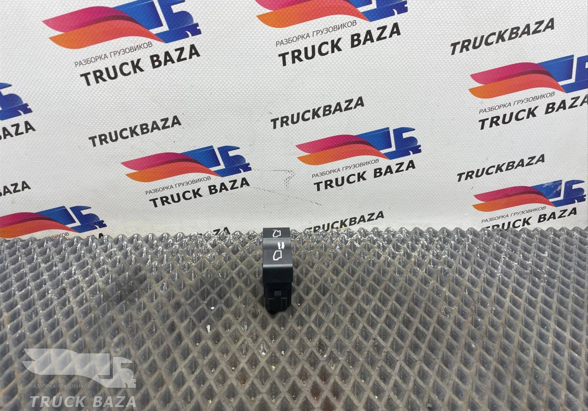 9435455907 Кнопка люка для Mercedes-Benz Actros MP3 (с 2008)