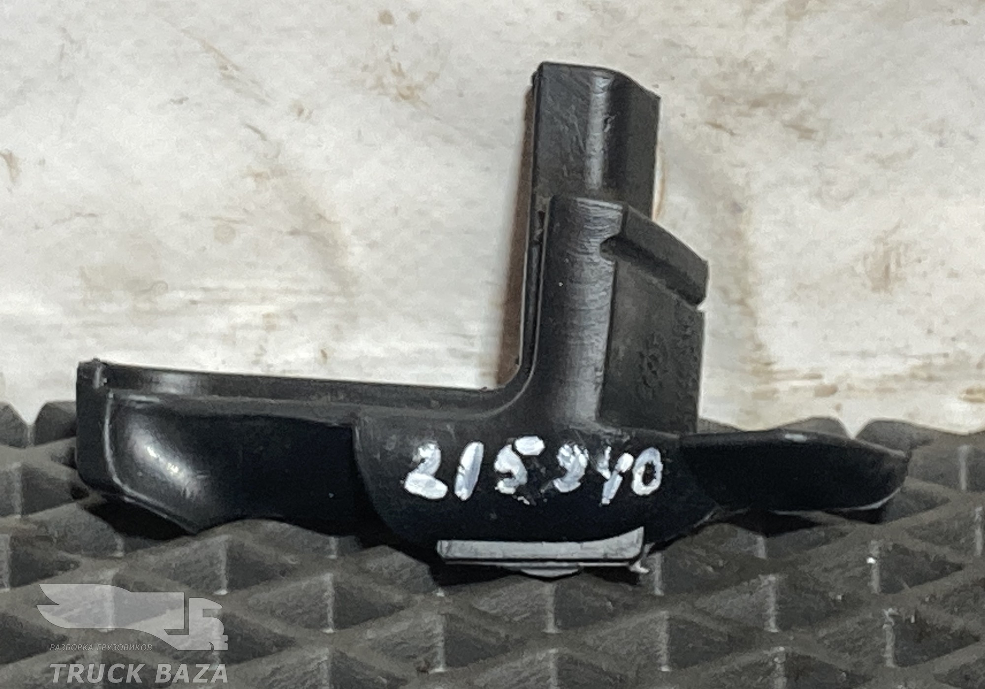 2397926 Уплотнитель стекла левый для Scania 6-series