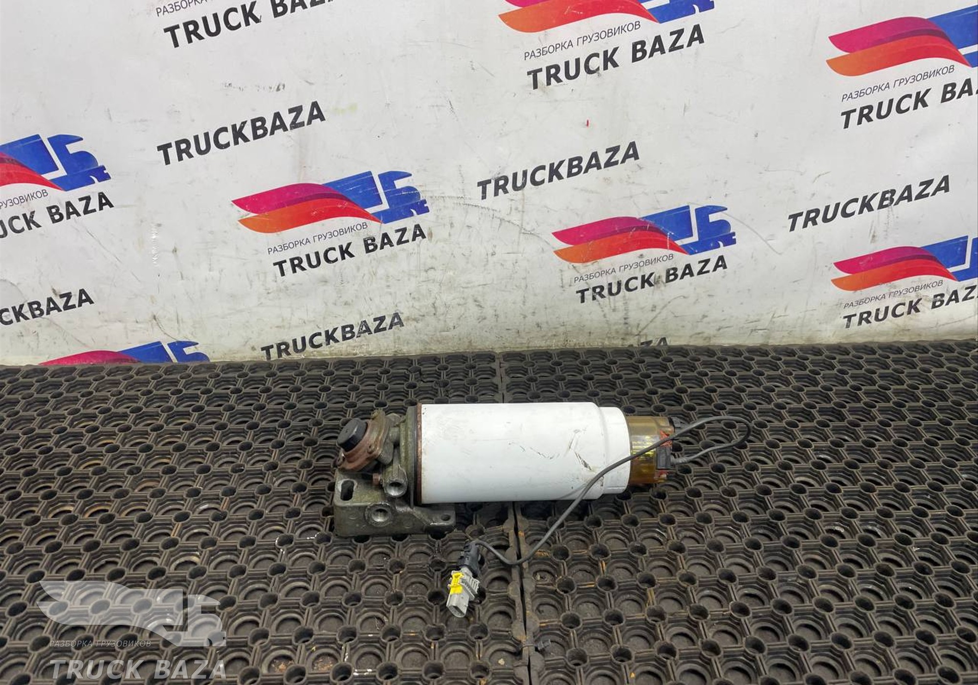 1861882 Сепаратор топливный для Daf XF105 (с 2005)