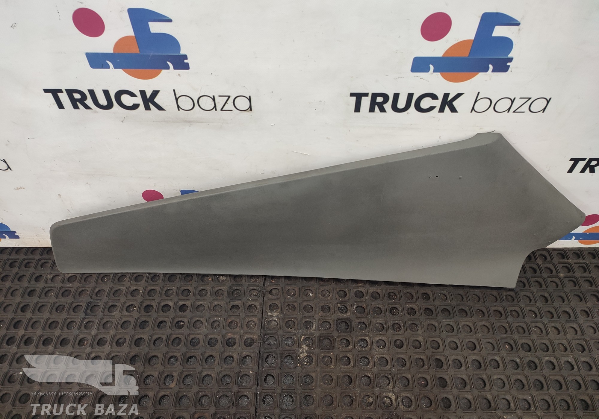 82213641 Крышка панели для Volvo FH 4 (с 2012)
