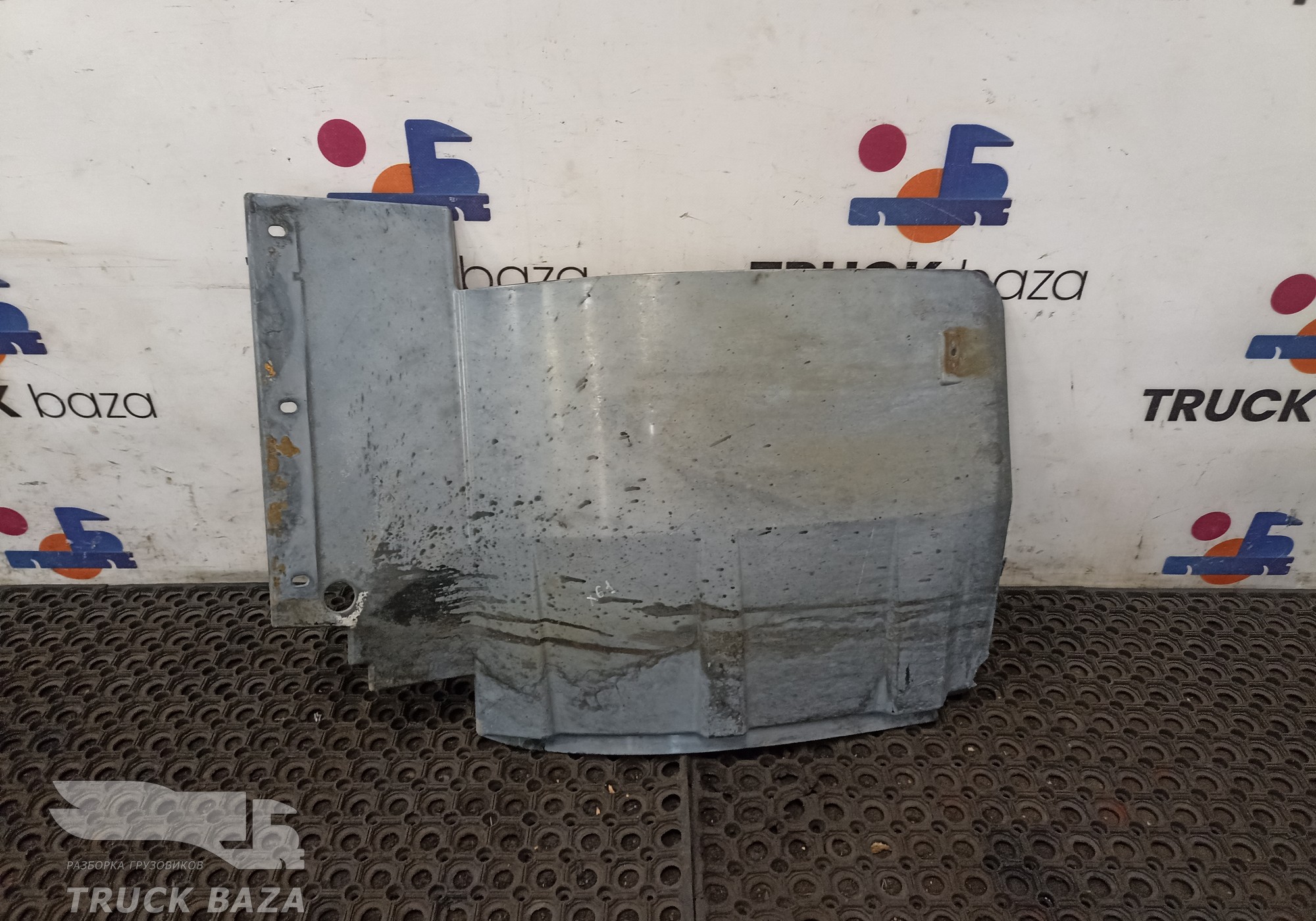 1796249 Подкрылок правый для Daf XF105