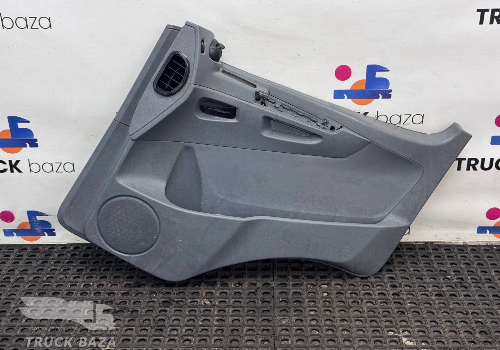 A9407200070 Обшивка двери правой