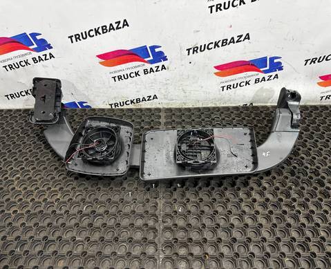 82943356 Зеркало заднего вида боковое правое для Volvo FH 3 (с 2008 по 2012)