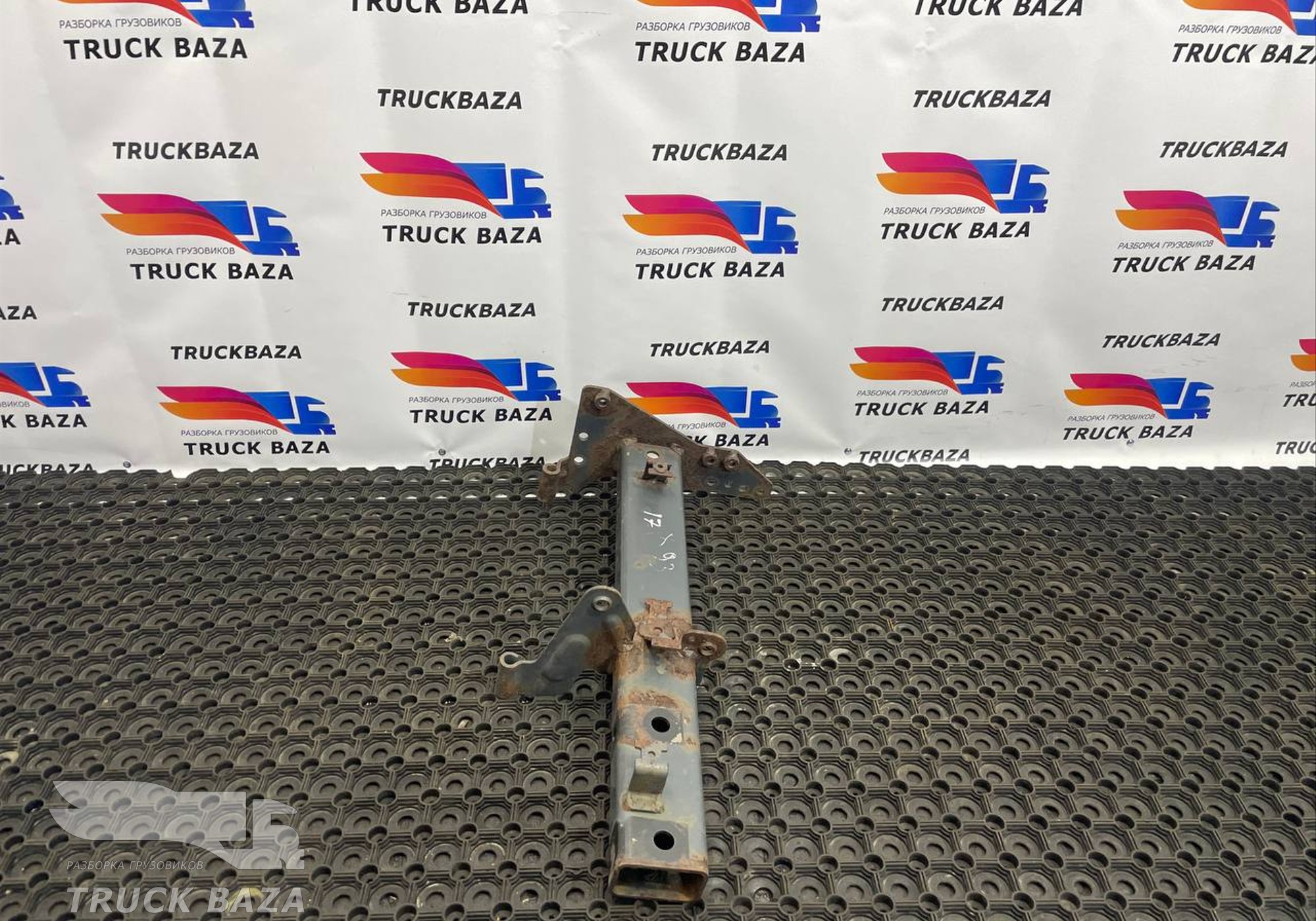 1850629 Кронштейн глушителя для Daf XF106 (с 2012)