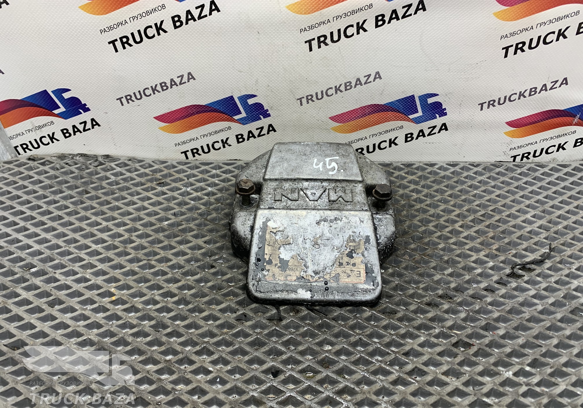51034016008 Крышка ГБЦ клапанная для Man F2000 II Evolution / FE (с 1998 по 2001)