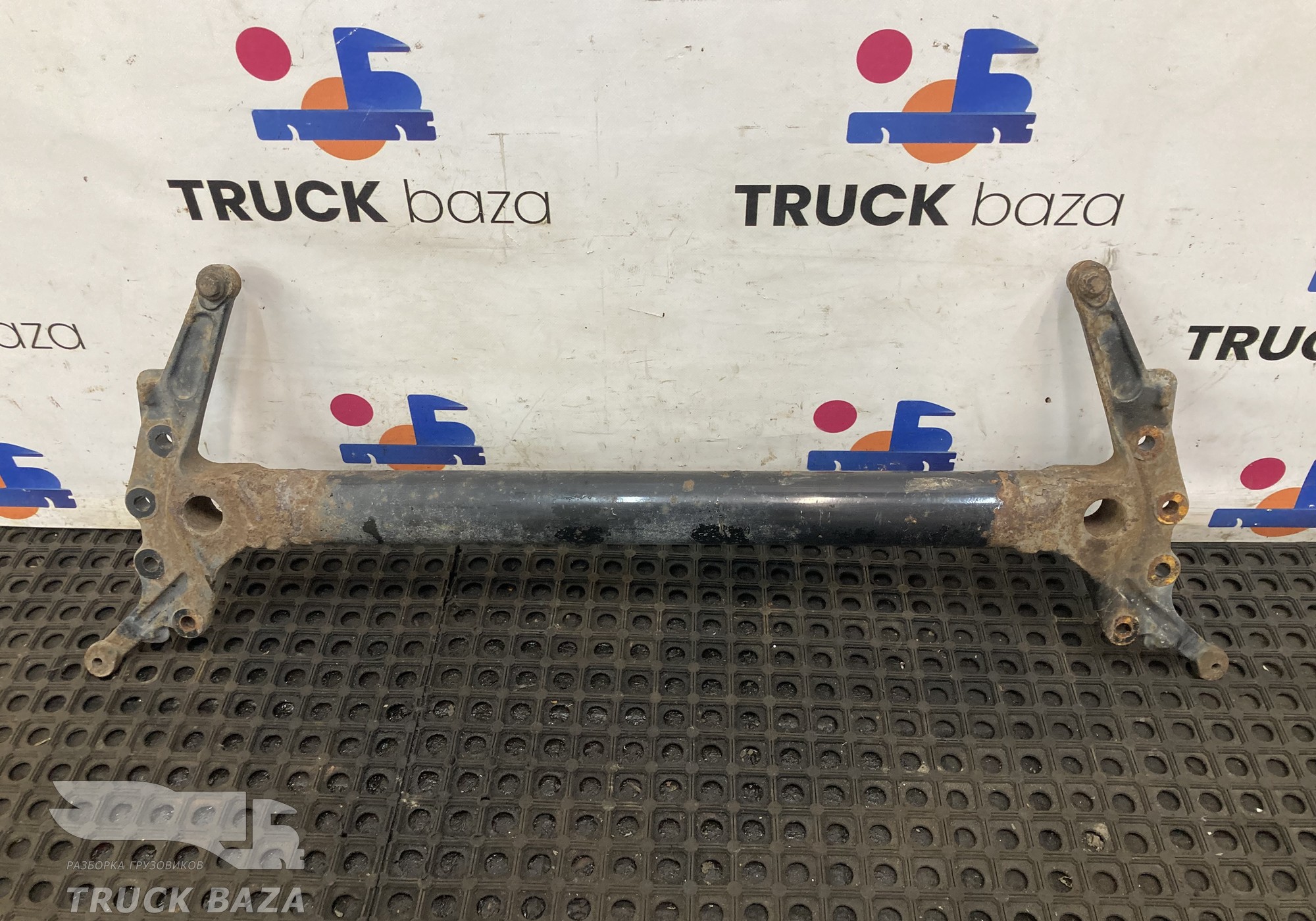 81412805588 Траверса рамы поперечная для Man