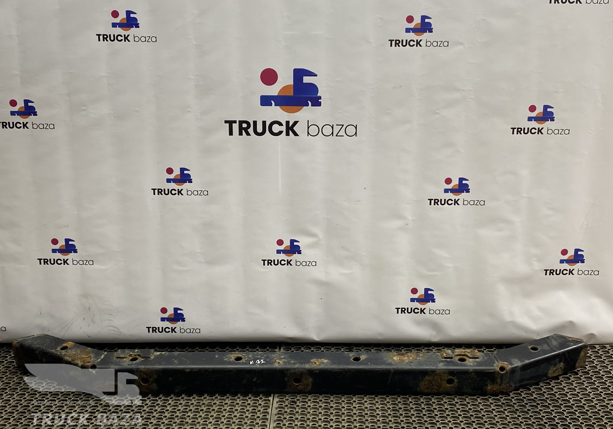 549012809010 Усилитель переднего бампера для КАМАЗ 54901