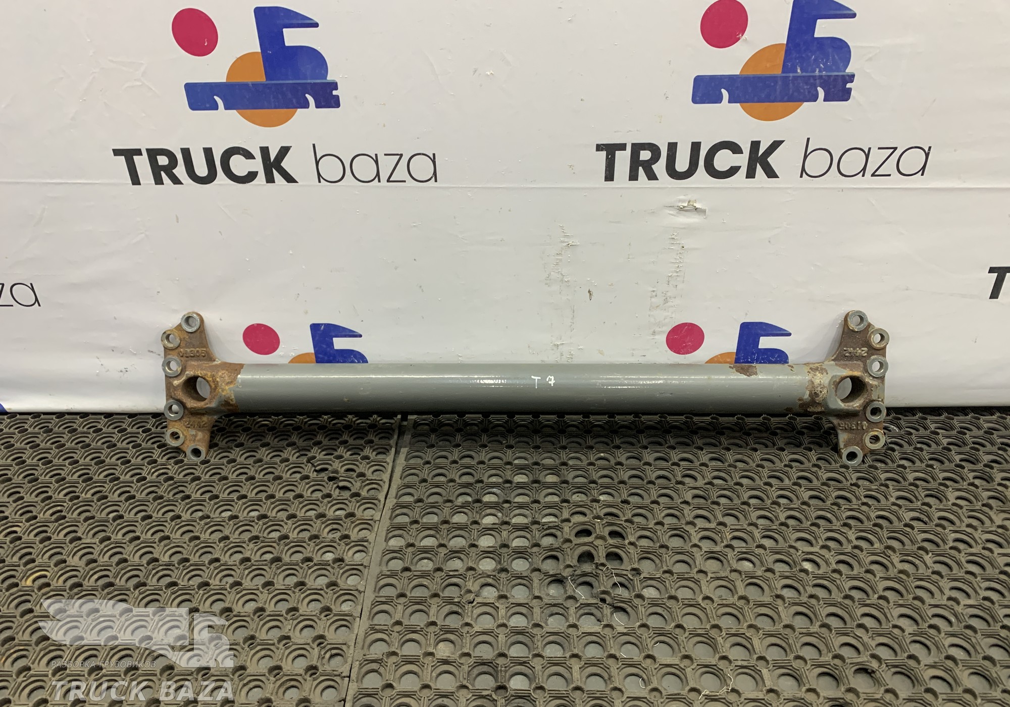711W412805282 Траверса рамы для Sinotruk Sitrak C7H